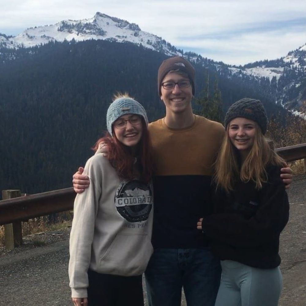 Meet your Posher, Hugh